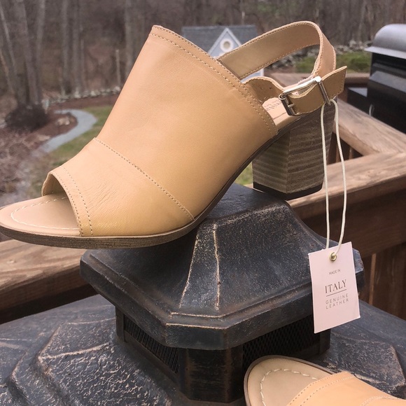 Sophia Milano sandals Made in Italy size 7.5 tan heels genuine leather